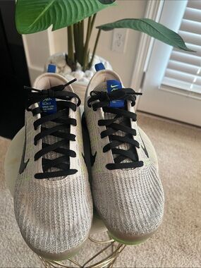 Nike Grey Knit Running Shoes with Black and Neon Green Accents
